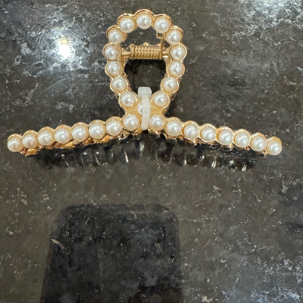 Pearl And Gold Hair Clip Strong Hold